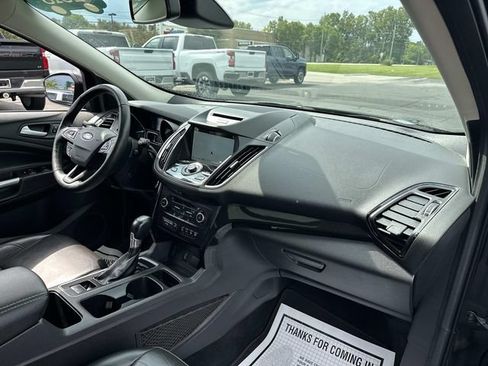 Used 2018 Ford Escape Titanium w/ Ford Safe & Smart Package AWD/4WD image 28