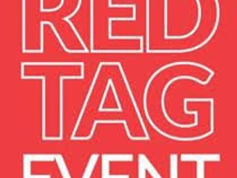 Used 2021 Chevrolet Traverse LT w/ LT Premium Package image 2