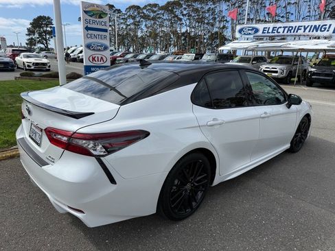 Used 2022 Toyota Camry XSE w/ Navigation Upgrade Package image 7