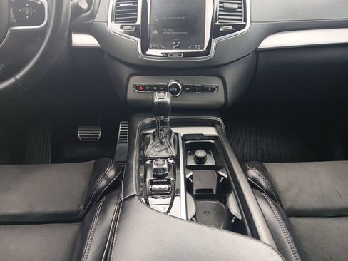 Used 2019 Volvo XC90 T6 R-Design w/ Protection Package AWD/4WD image 11