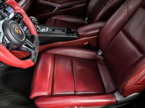 Used 2018 Porsche 911 Carrera image 13