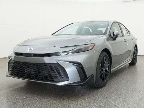 New 2026 Toyota Camry SE FWD image 32
