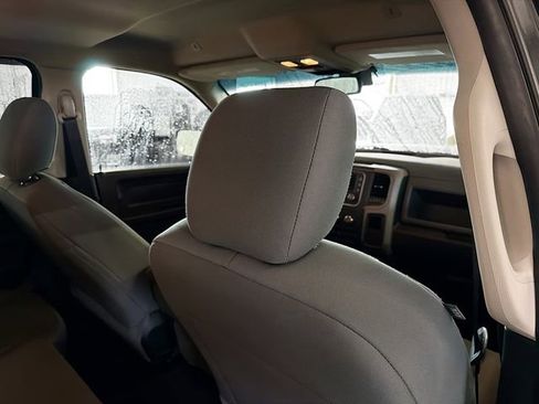 Used 2017 RAM 1500 Express w/ Black Ram 1500 Express Group image 11