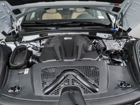 New 2026 Porsche Macan S AWD/4WD image 36