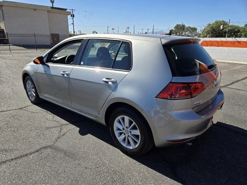 Used 2016 Volkswagen Golf S image 3
