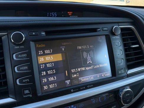 Used 2018 Toyota Highlander Limited image 20