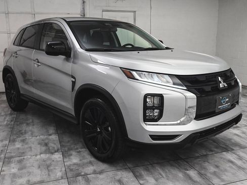 Used 2025 Mitsubishi Outlander Sport LE image 3