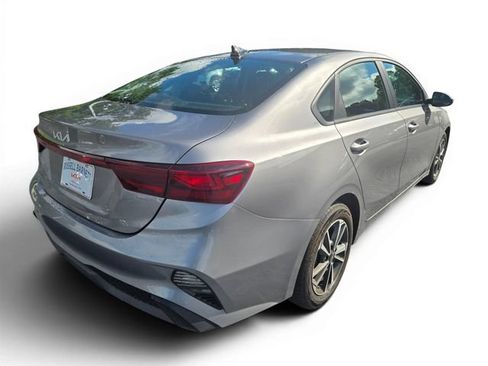 Used 2024 Kia Forte LXS FWD image 13