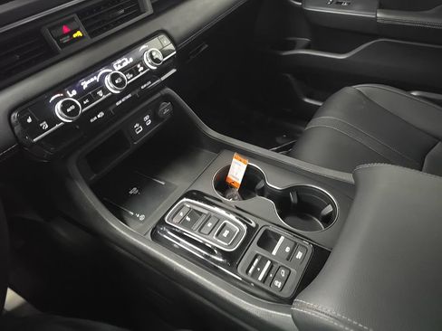 Used 2023 Honda Pilot EX-L image 28