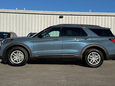 New 2026 Ford Explorer Active w/ Active Comfort Package image 6
