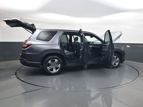 Certified 2025 Honda Pilot EX-L image 33
