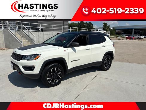 Used 2020 Jeep Compass Trailhawk AWD/4WD image 1