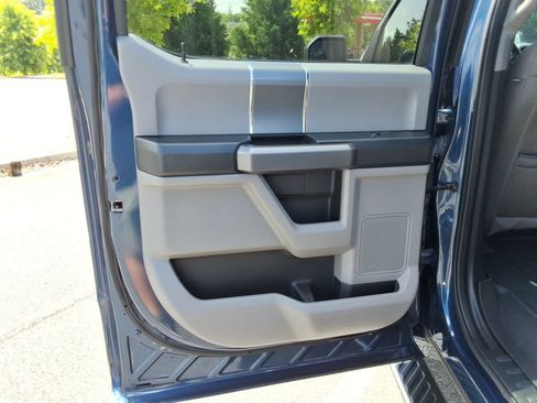 Used 2020 Ford F150 XLT w/ Equipment Group 302A Luxury AWD/4WD image 17