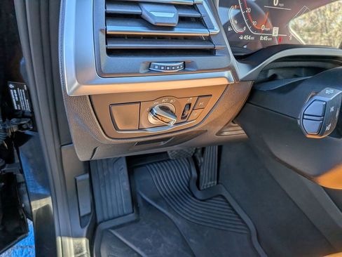 Certified 2024 BMW X3 xDrive30i w/ Premium Package AWD/4WD image 19