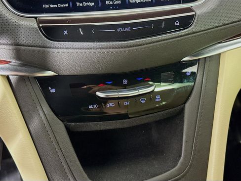 Used 2019 Cadillac XT5 Luxury image 19
