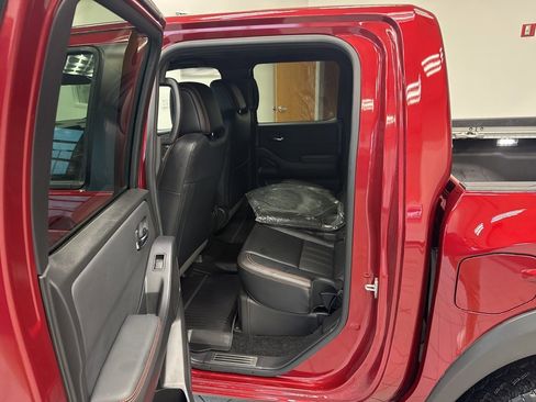 Used 2023 Nissan Frontier PRO-4X w/ Pro-4X Premium Package image 7