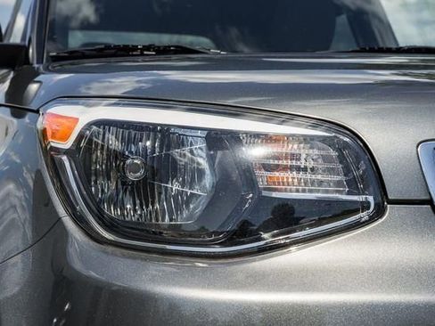 Used 2015 Kia Soul image 11