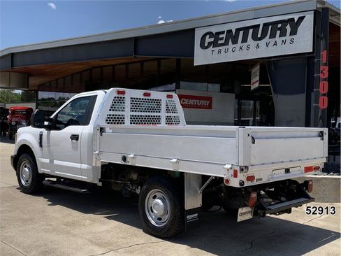 Used 2017 Ford F250 XL RWD image 8