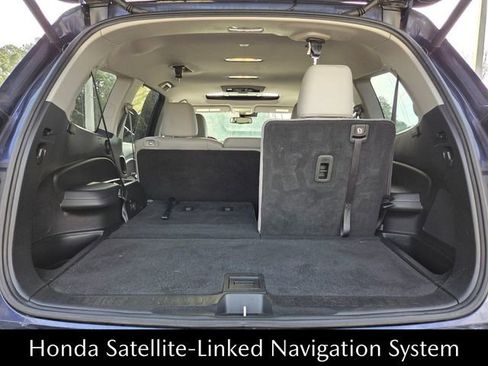 Used 2017 Honda Pilot Touring image 14