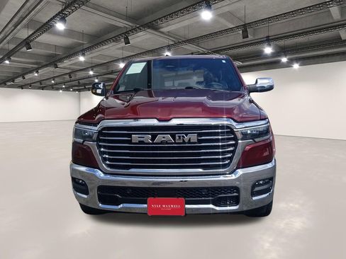 Used 2025 RAM 1500 Laramie AWD/4WD image 18