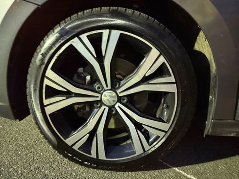 Used 2022 Volkswagen Passat 2.0T SE image 31