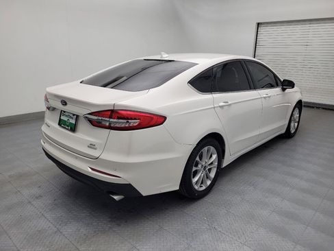 Used 2019 Ford Fusion SE image 9