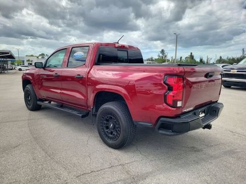 Used 2024 Chevrolet Colorado W/T image 3