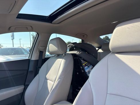 Used 2025 Honda Accord Touring image 2