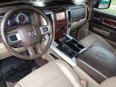 Used 2009 Dodge Ram 1500 Truck Laramie RWD image 17