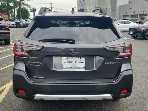 Used 2023 Subaru Outback Limited AWD/4WD image 5