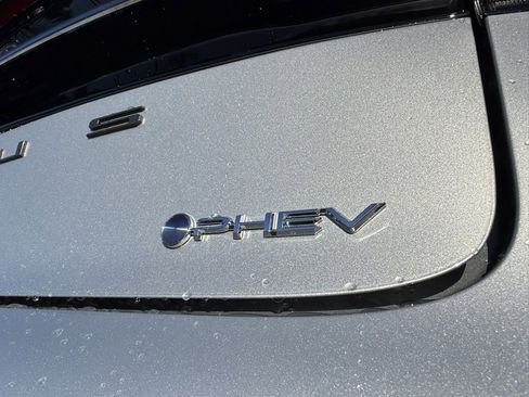 New 2026 Toyota Prius Plug-In Hybrid image 6