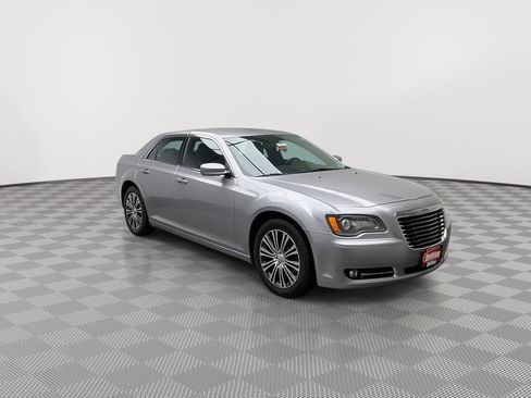 Used 2013 Chrysler 300 S image 30