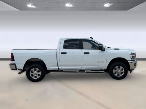 Used 2026 RAM 2500 Big Horn AWD/4WD image 8