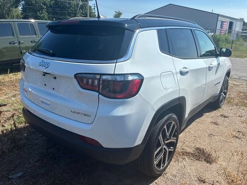 Certified 2025 Jeep Compass Limited AWD/4WD image 4