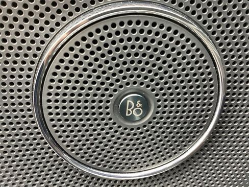 Used 2023 Ford Expedition Limited image 28