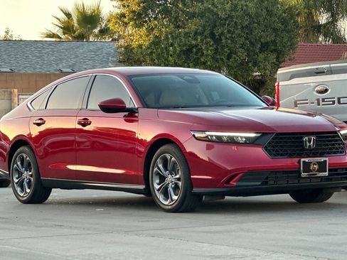 Used 2023 Honda Accord EX image 8