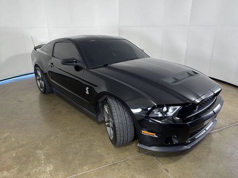 Used 2010 Ford Mustang Shelby GT500 RWD image 7