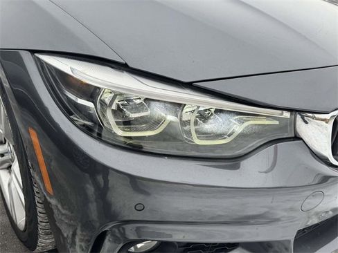Used 2018 BMW 440i xDrive Convertible image 9