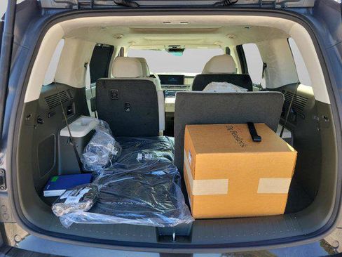 New 2025 Hyundai Santa Fe Calligraphy image 7