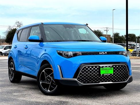 Used 2025 Kia Soul EX image 1