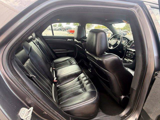 Used 2021 Chrysler 300 S RWD image 4