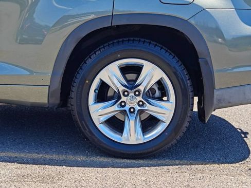 Used 2015 Toyota Highlander Limited Platinum AWD/4WD image 12