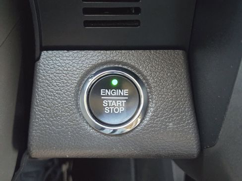 Used 2019 Ford Expedition XLT w/ Equipment Group 202A RWD image 22