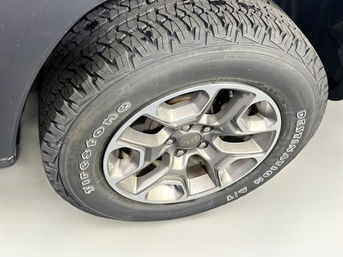 Used 2022 Jeep Cherokee Trailhawk image 29