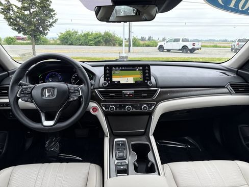Used 2019 Honda Accord Touring image 19