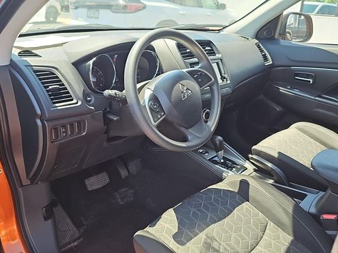 Used 2025 Mitsubishi Outlander Sport AWD image 11
