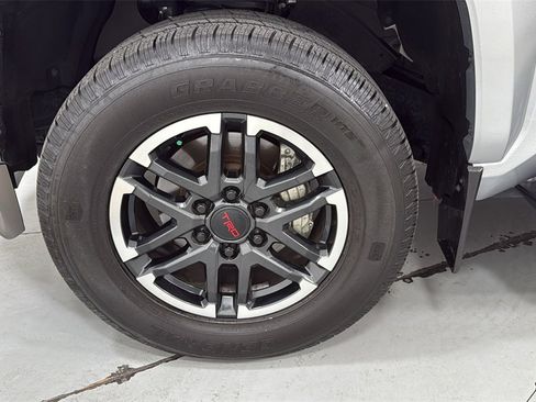 Used 2024 Toyota Tacoma TRD Sport image 24