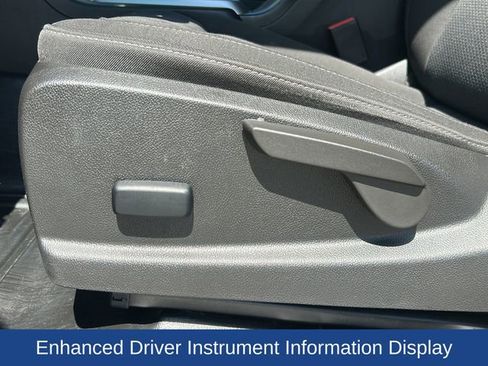 Used 2022 Chevrolet Colorado LT w/ Fleet Safety Package image 21