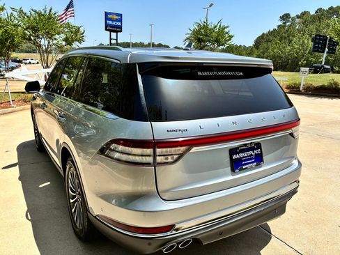 Used 2020 Lincoln Aviator Reserve w/ Equipment Group 201A AWD/4WD image 8