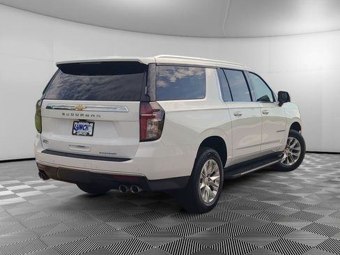 Used 2024 Chevrolet Suburban Premier AWD/4WD image 4